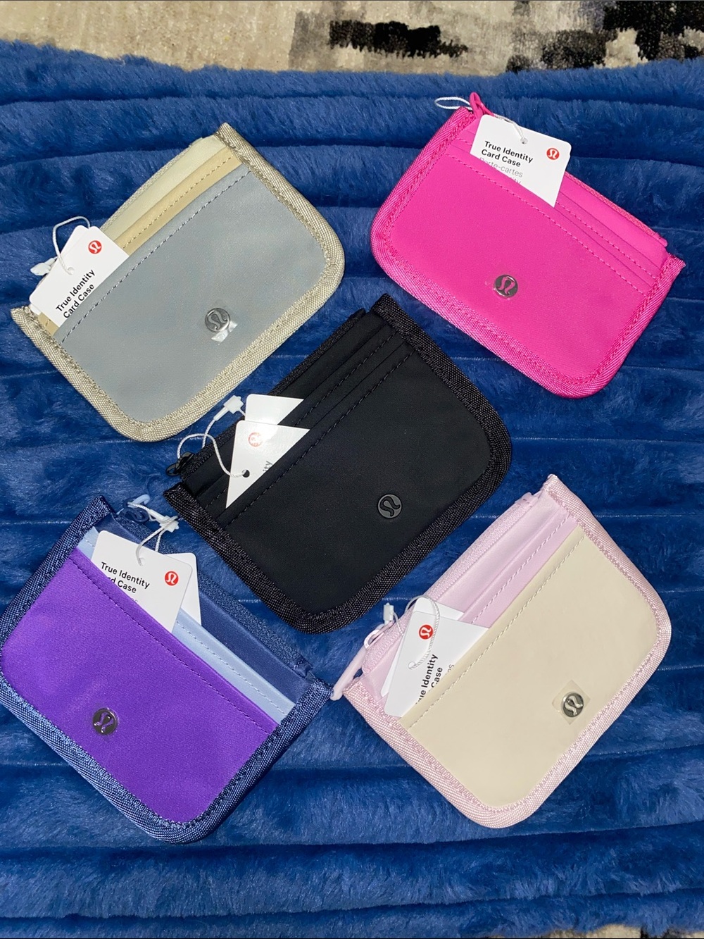 Lululemon True identity card case